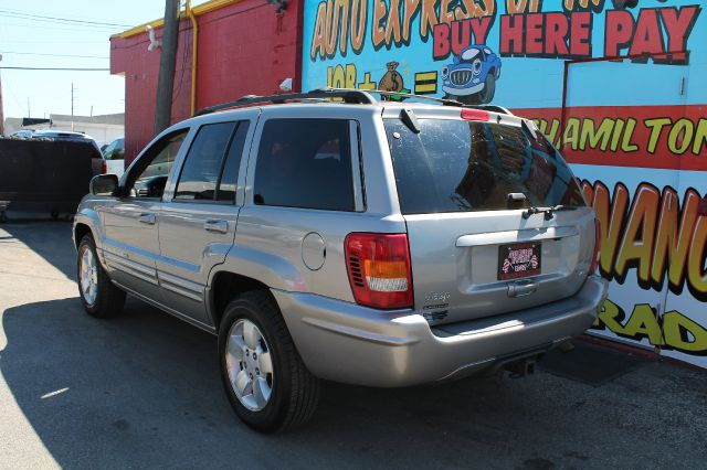 Jeep Grand Cherokee 2001 photo 1