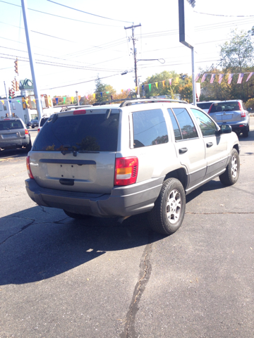 Jeep Grand Cherokee 2001 photo 1