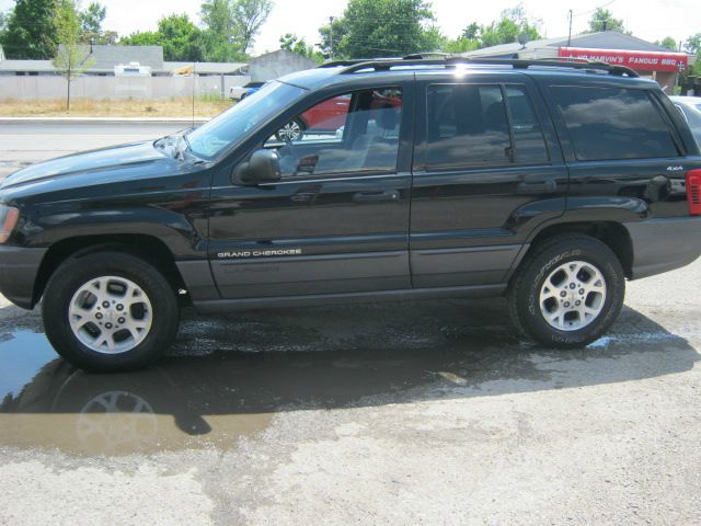 Jeep Grand Cherokee 2001 photo 2