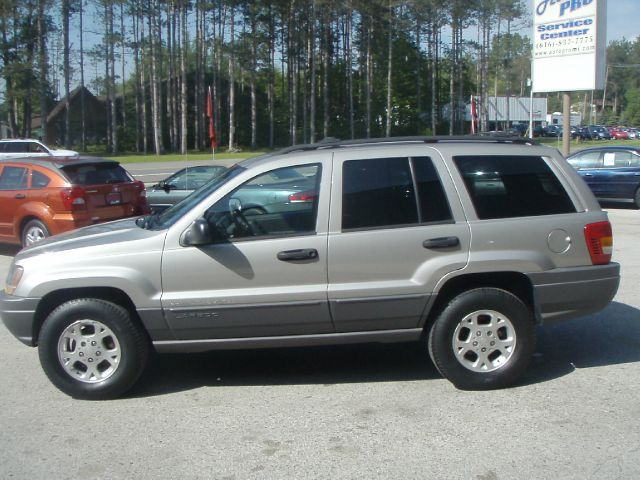 Jeep Grand Cherokee 2001 photo 1