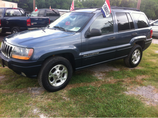 Jeep Grand Cherokee 2001 photo 2