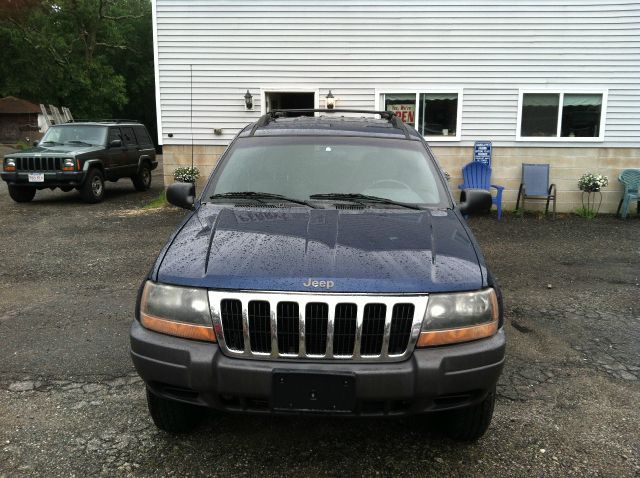 Jeep Grand Cherokee 2001 photo 1