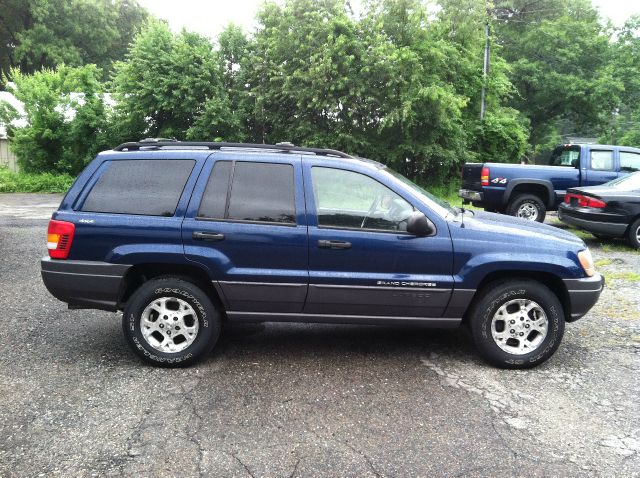 Jeep Grand Cherokee 2001 photo 2