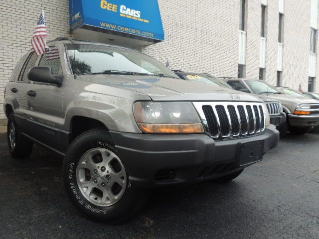 Jeep Grand Cherokee 2001 photo 2