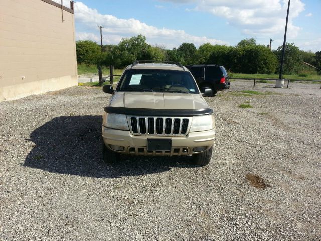 Jeep Grand Cherokee 2001 photo 1