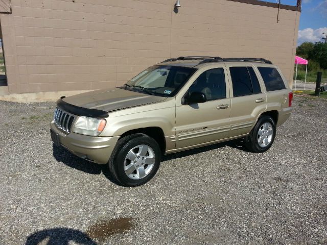 Jeep Grand Cherokee 2001 photo 2