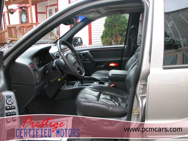 Jeep Grand Cherokee 2001 photo 1