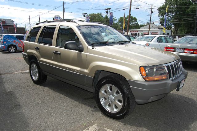 Jeep Grand Cherokee 2001 photo 3