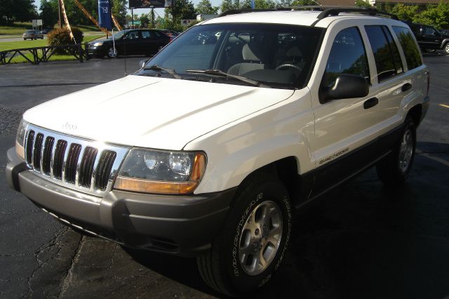 Jeep Grand Cherokee 2001 photo 1