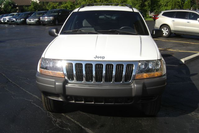 Jeep Grand Cherokee 2001 photo 2