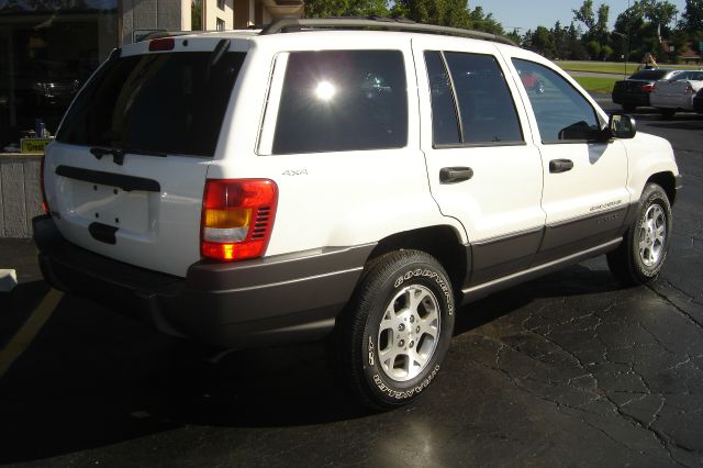 Jeep Grand Cherokee 2001 photo 4