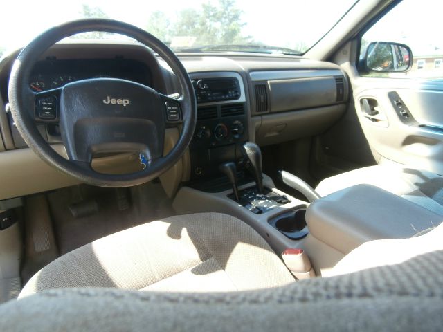 Jeep Grand Cherokee 2001 photo 3