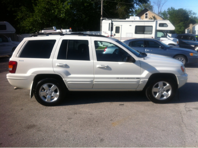 Jeep Grand Cherokee Super SUV