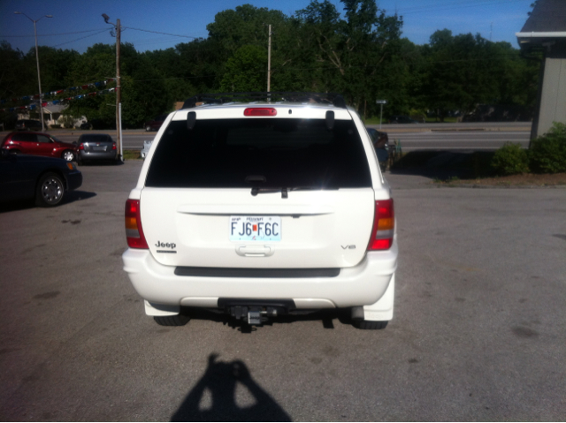 Jeep Grand Cherokee 2001 photo 9