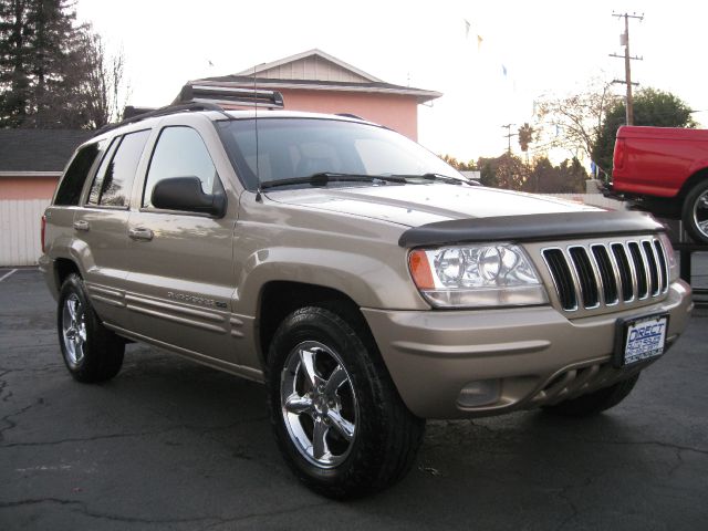 Jeep Grand Cherokee 2001 photo 3