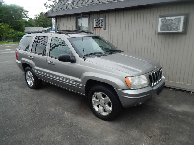 Jeep Grand Cherokee 2001 photo 2