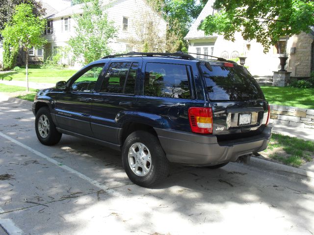 Jeep Grand Cherokee 2001 photo 2