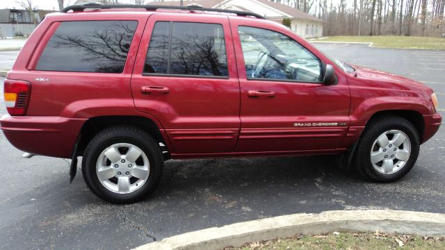 Jeep Grand Cherokee Super SUV