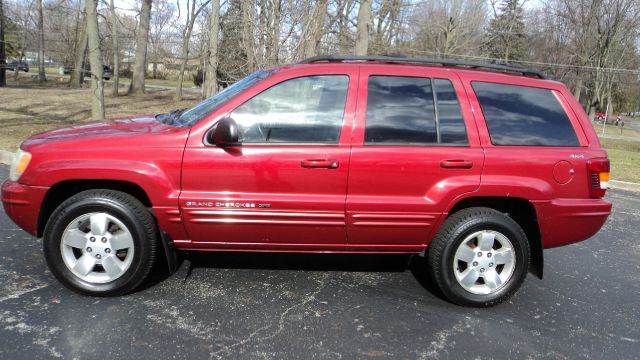 Jeep Grand Cherokee 2001 photo 2