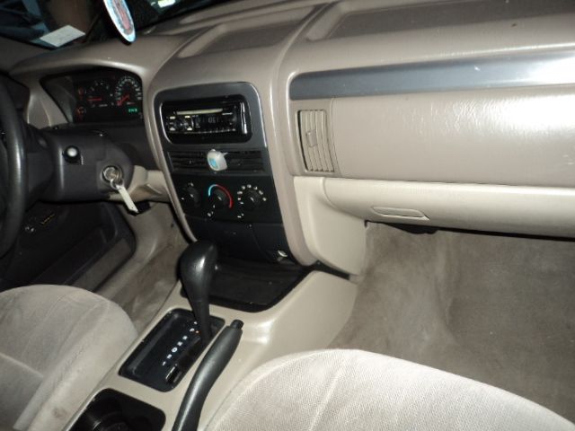 Jeep Grand Cherokee 2001 photo 2