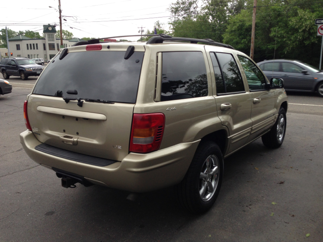 Jeep Grand Cherokee Super SUV