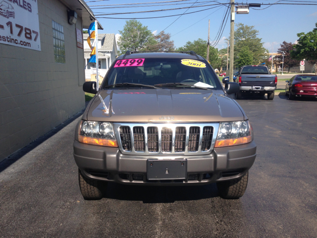 Jeep Grand Cherokee 2001 photo 2