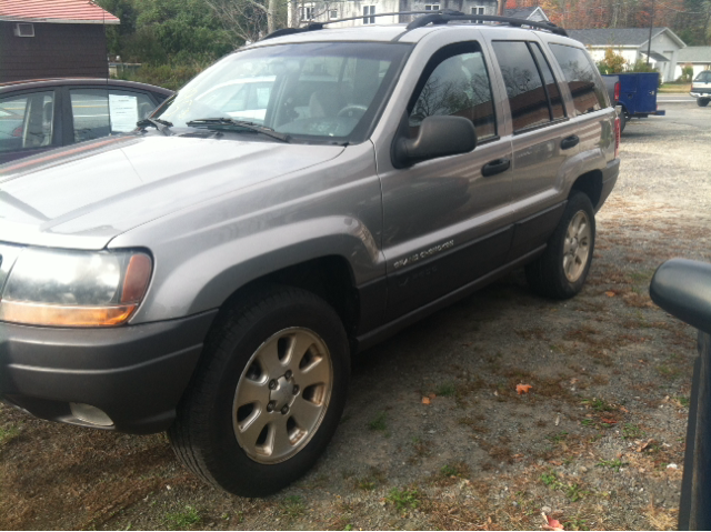 Jeep Grand Cherokee 2001 photo 2