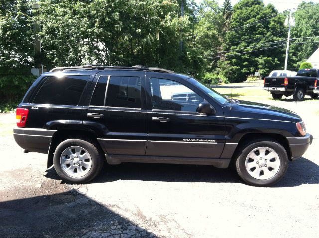 Jeep Grand Cherokee 2001 photo 1