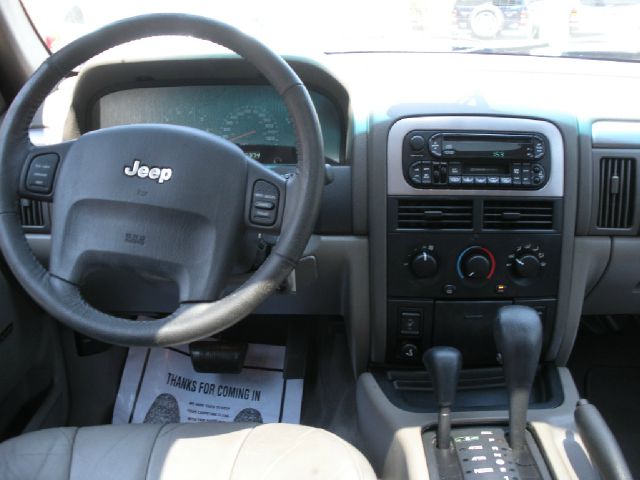 Jeep Grand Cherokee 2001 photo 1