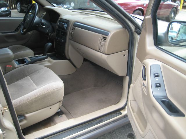 Jeep Grand Cherokee 2001 photo 4