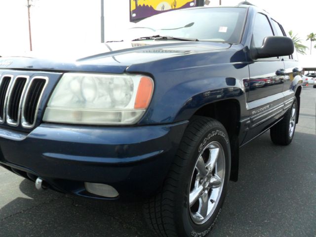 Jeep Grand Cherokee 2001 photo 2