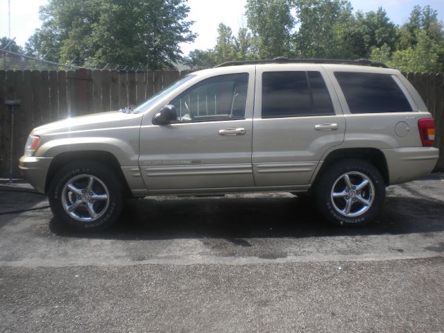 Jeep Grand Cherokee 2001 photo 2