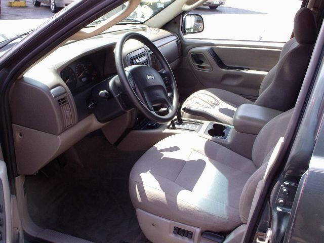 Jeep Grand Cherokee 2002 photo 2