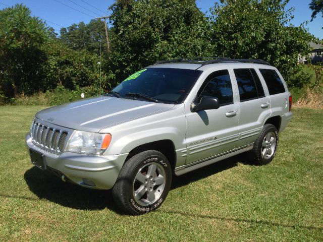 Jeep Grand Cherokee 2002 photo 1