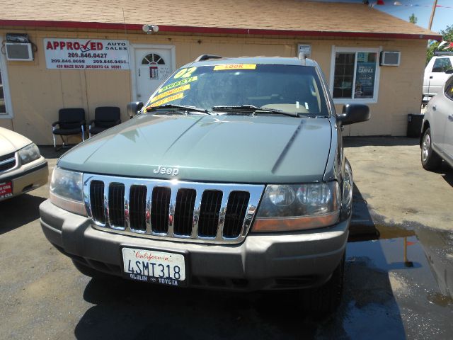 Jeep Grand Cherokee 2002 photo 1