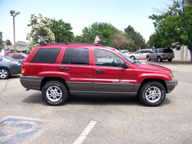 Jeep Grand Cherokee 2002 photo 1