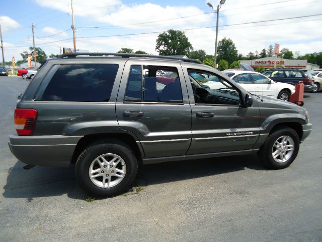 Jeep Grand Cherokee 2002 photo 1