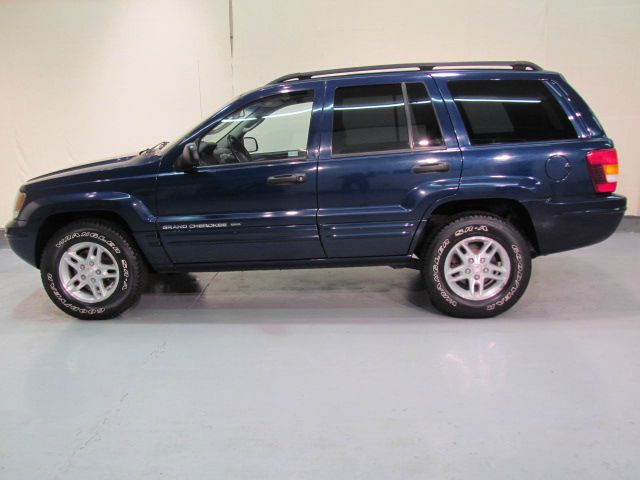 Jeep Grand Cherokee 2002 photo 1