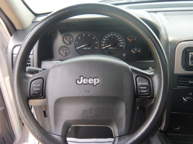 Jeep Grand Cherokee 2002 photo 18