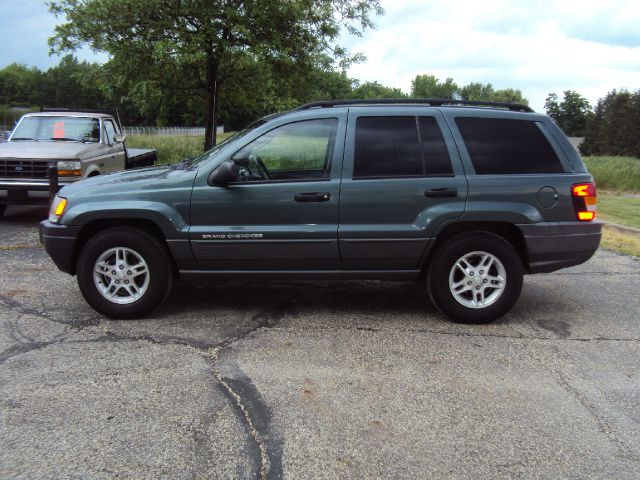 Jeep Grand Cherokee 2002 photo 2