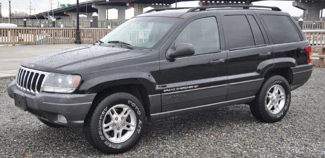 Jeep Grand Cherokee 2002 photo 2