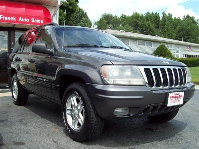 Jeep Grand Cherokee 2002 photo 1