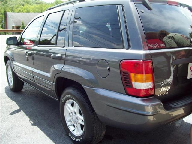 Jeep Grand Cherokee 2002 photo 2