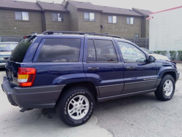 Jeep Grand Cherokee 2002 photo 2