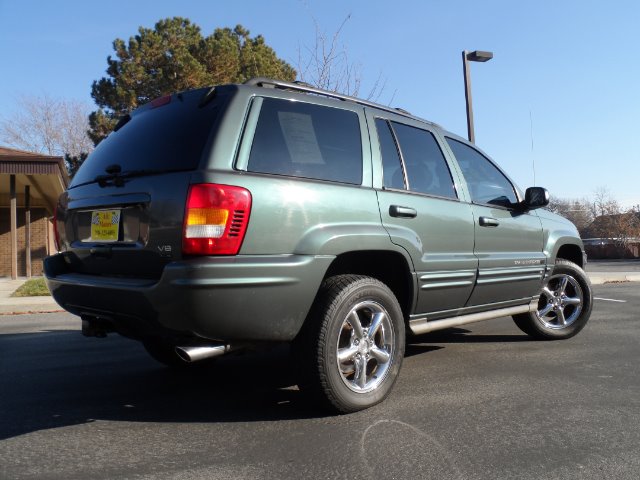 Jeep Grand Cherokee 2002 photo 1