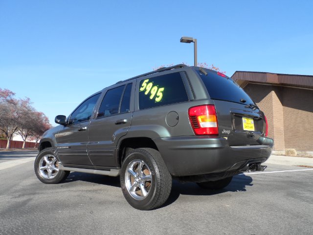 Jeep Grand Cherokee 2002 photo 2