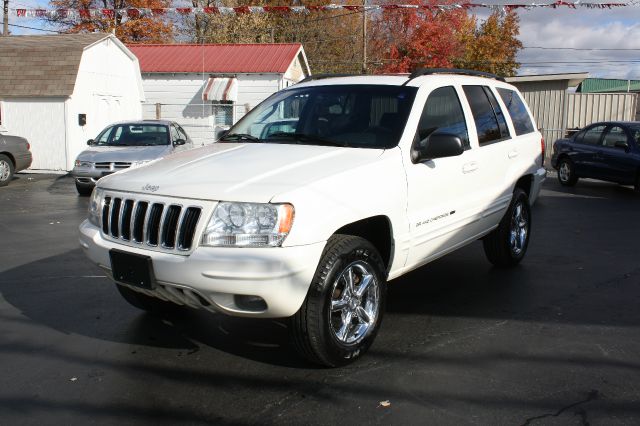 Jeep Grand Cherokee 2002 photo 1