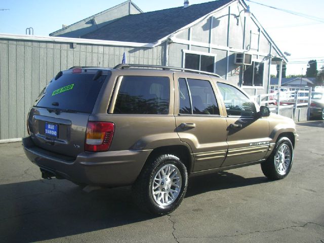 Jeep Grand Cherokee Super SUV