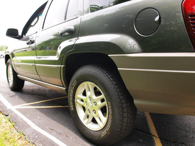 Jeep Grand Cherokee 2002 photo 3