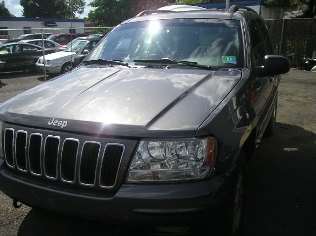 Jeep Grand Cherokee 2002 photo 3